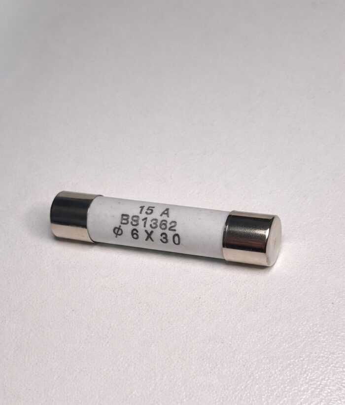 Fusível Cerâmico 15a 6x30